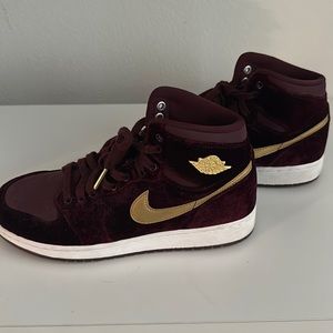 Air Jordan 1 Heiress GG 'Velvet'